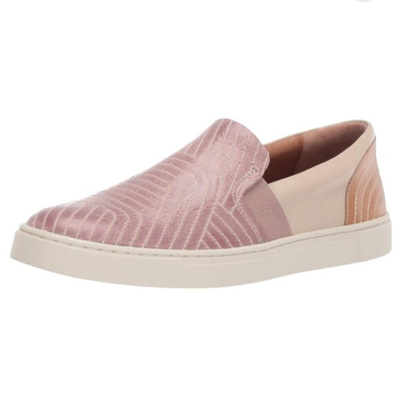 FRYE Ivy Slip On Leather Sneakers in Lilac with Ivory Stitching Size 7 - Picture 1 of 12
